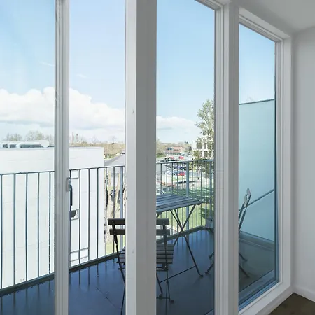 Fantastic W Balcony 아파트